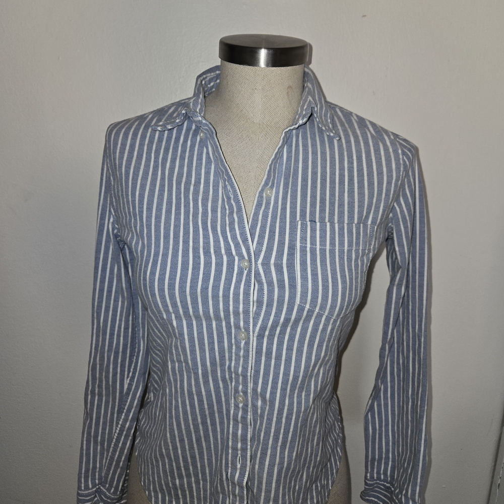 Abercrombie & Fitch Blue and White Striped Button-Down Shirt